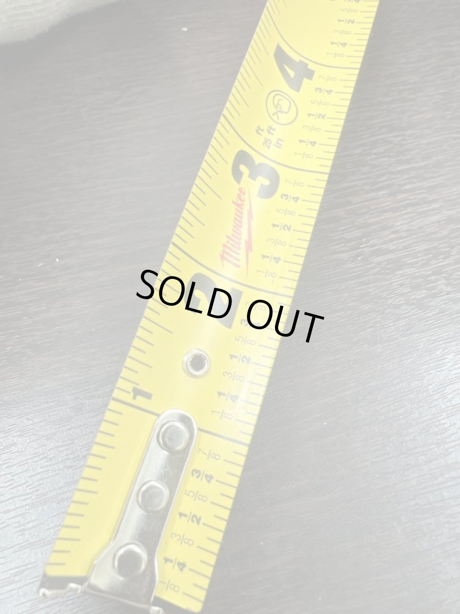 画像2: Milwaukee ミルウォーキー フットコンパクトオートロックテープメジャー　 48-22-6825 25 　インチ　 (2)